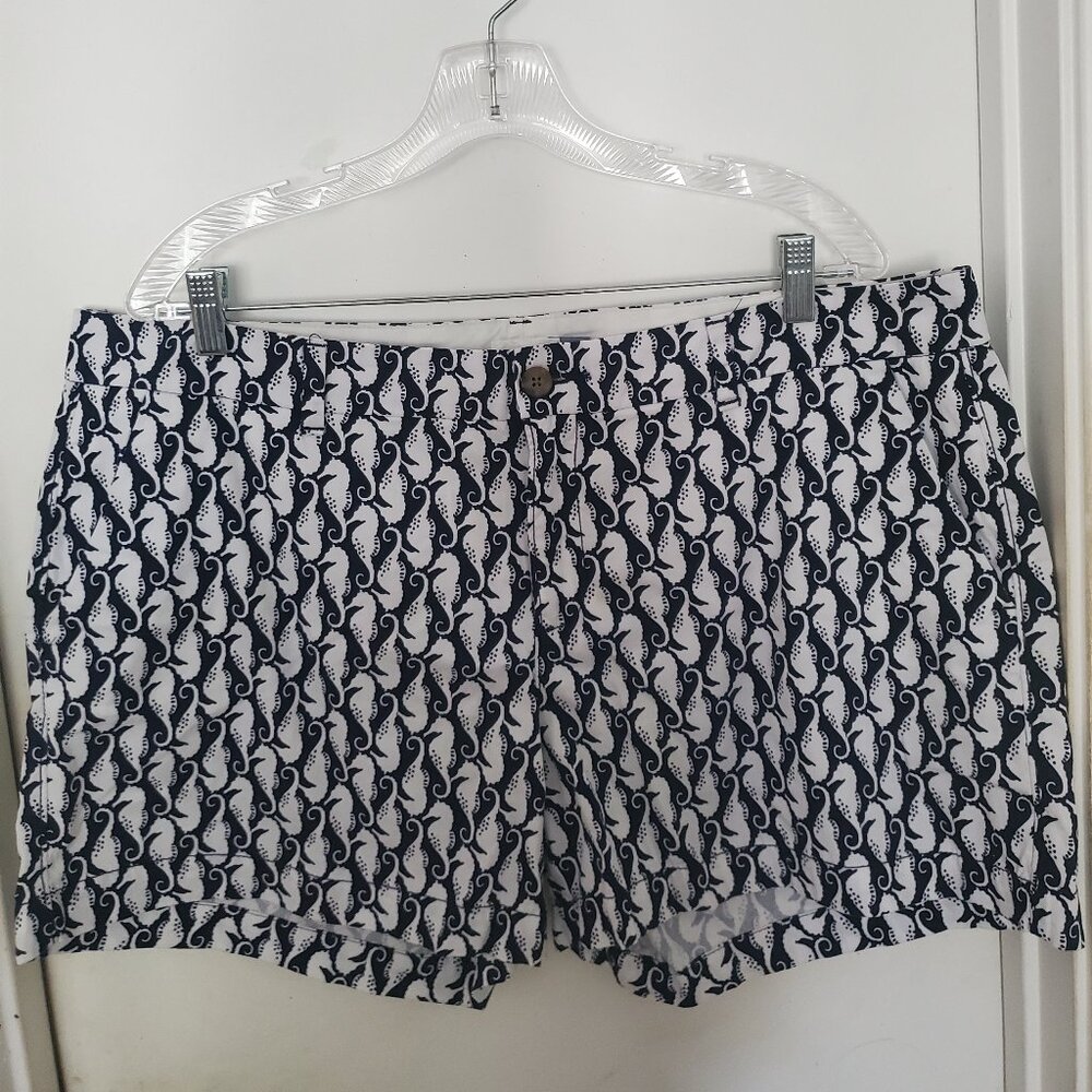 Old Navy Seahorse Blue And White Chino Shorts Women's Size 18
